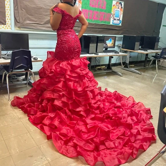 homecoming dresses tight and short Bodycon Sweetheart Red Satin Keyhole Short Tight Homecoming Dresses  DM24090803 – Dressmeet main image 0